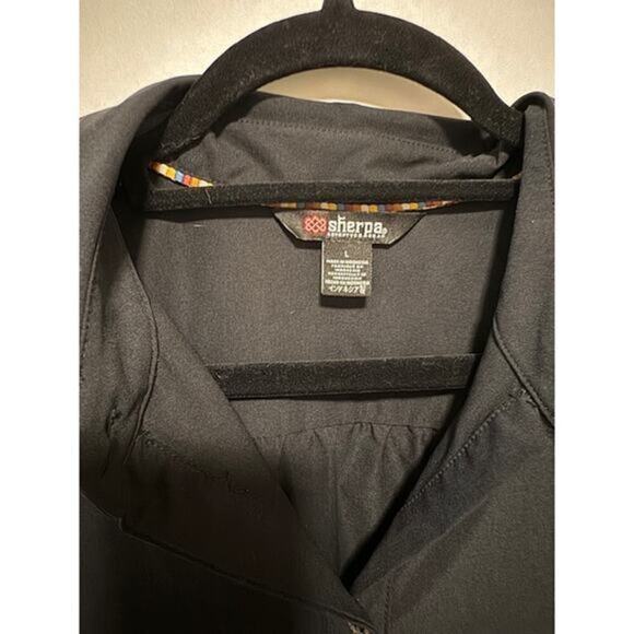 Sherpa Adventure Gear Black Cap Sleeve Button Up Dress Size Large - Picture 2 of 6